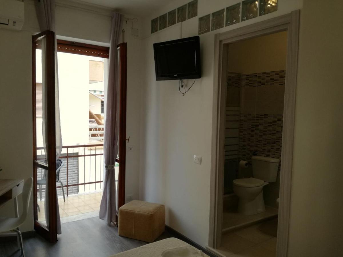 A Casa Di Giulia B&B Alghero Exterior photo